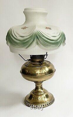 Antique Bradley & Hubbard B&H Decorative Art Oil Lamp Polished Brass Glass Shade