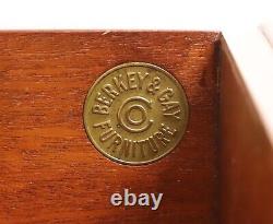 BERKEY & GAY Early 20th Century Mahogany Sheraton Style Five-Drawer Chest