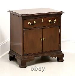 COUNCILL CRAFTSMEN Banded Mahogany Chippendale Style Nightstand Bedside Cabinet