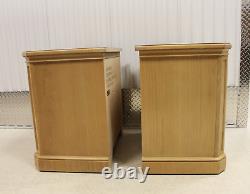 Pair Drexel Heritage Regency Style Ash Burl Wood Nightstands Cabinets
