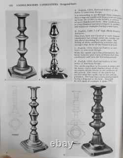 Bonne paire de chandeliers américains de la période classique vers 1840 en laiton moulé à la cire 6.5