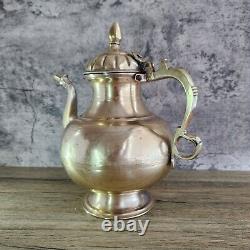 EXTRA LARGE 11 Antique Heavy Brass Tea Coffee Pot RESTORED and Polished
<br/>
<br/> 
Translation in French: Très grand 11 Antique Lourd Théière en laiton RESTAURÉE et Polie