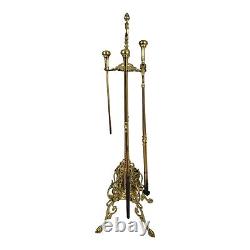 Ensemble d'outils de cheminée en laiton poli de style Louis XV avec pieds griffes français et italiens de l'époque vintage