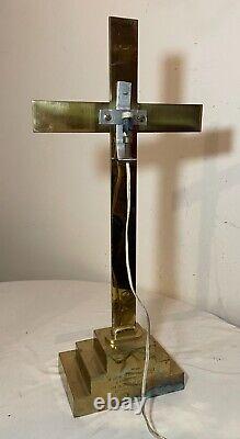 Grande lampe de table croix d'autel religieuse commémorative en laiton poli antique