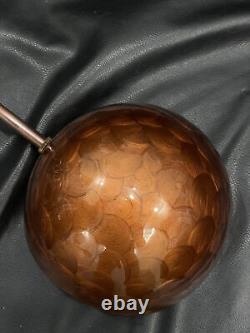 Orbe Sputnik italien en laiton antique noir du milieu du siècle des années 1950 fait main au plafond