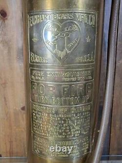 Pulvérisateur d'extincteur d'incendie ancien en cuivre/laiton vide de la marque Elkhart - Vintage soda-acide