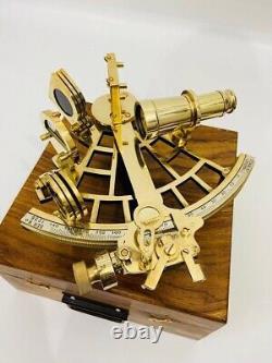 Sextant en laiton entièrement fonctionnel et poli avec finition antique avec boîte en bois.